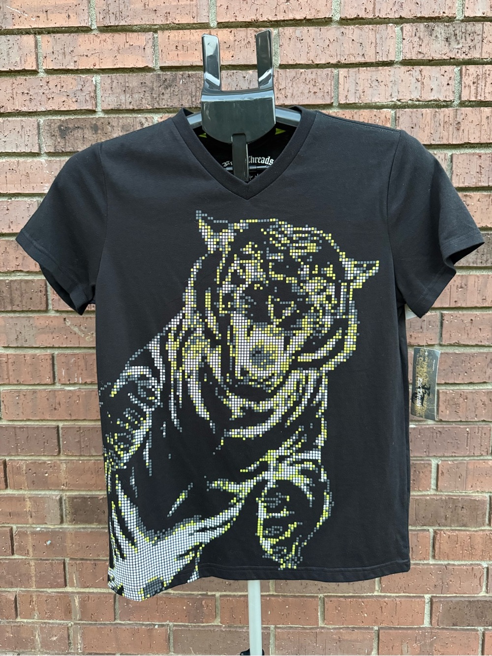 Epic Threads Boys Black V-Neck Grizzly Bear Pixel Graphic T-Shirt Youth Large